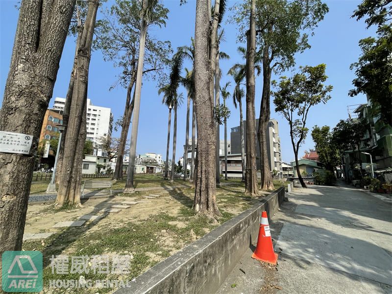 國際觀光指標再現風華鹽埕港灣商業建地